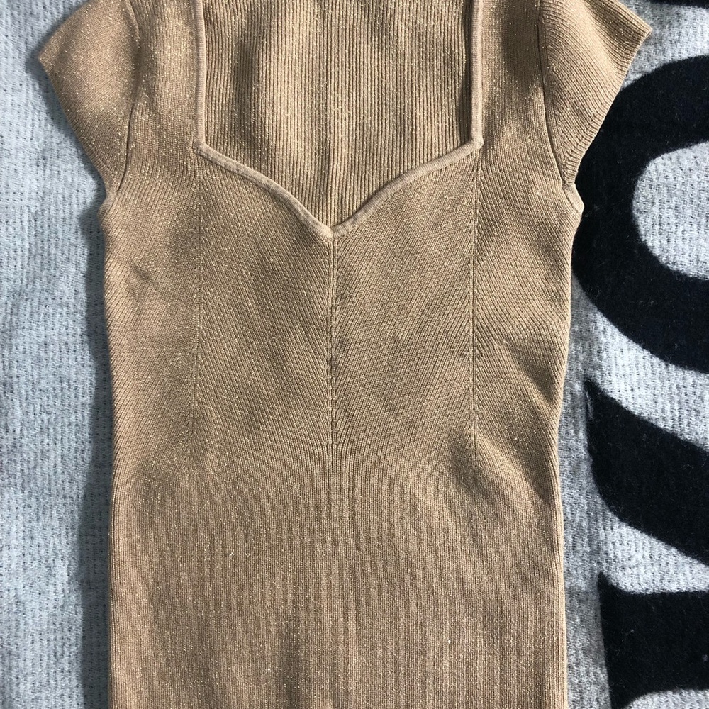 Aritzia Tan Women's Blouse